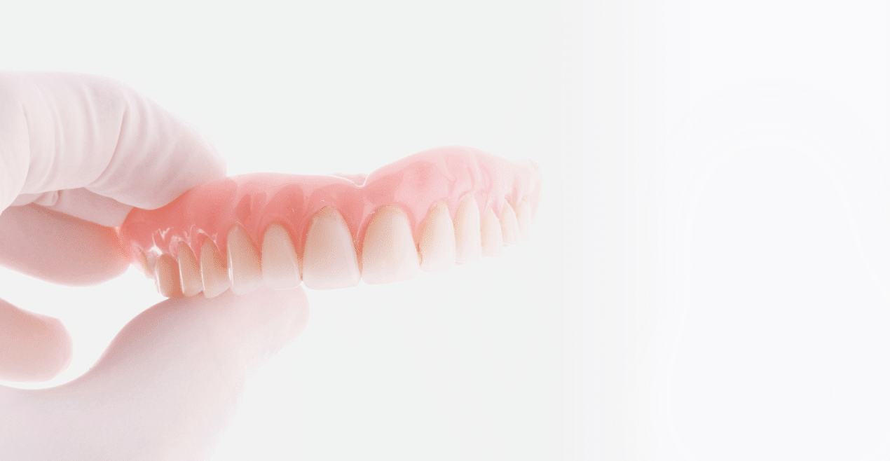 Prótesis dentales removibles en Mataró